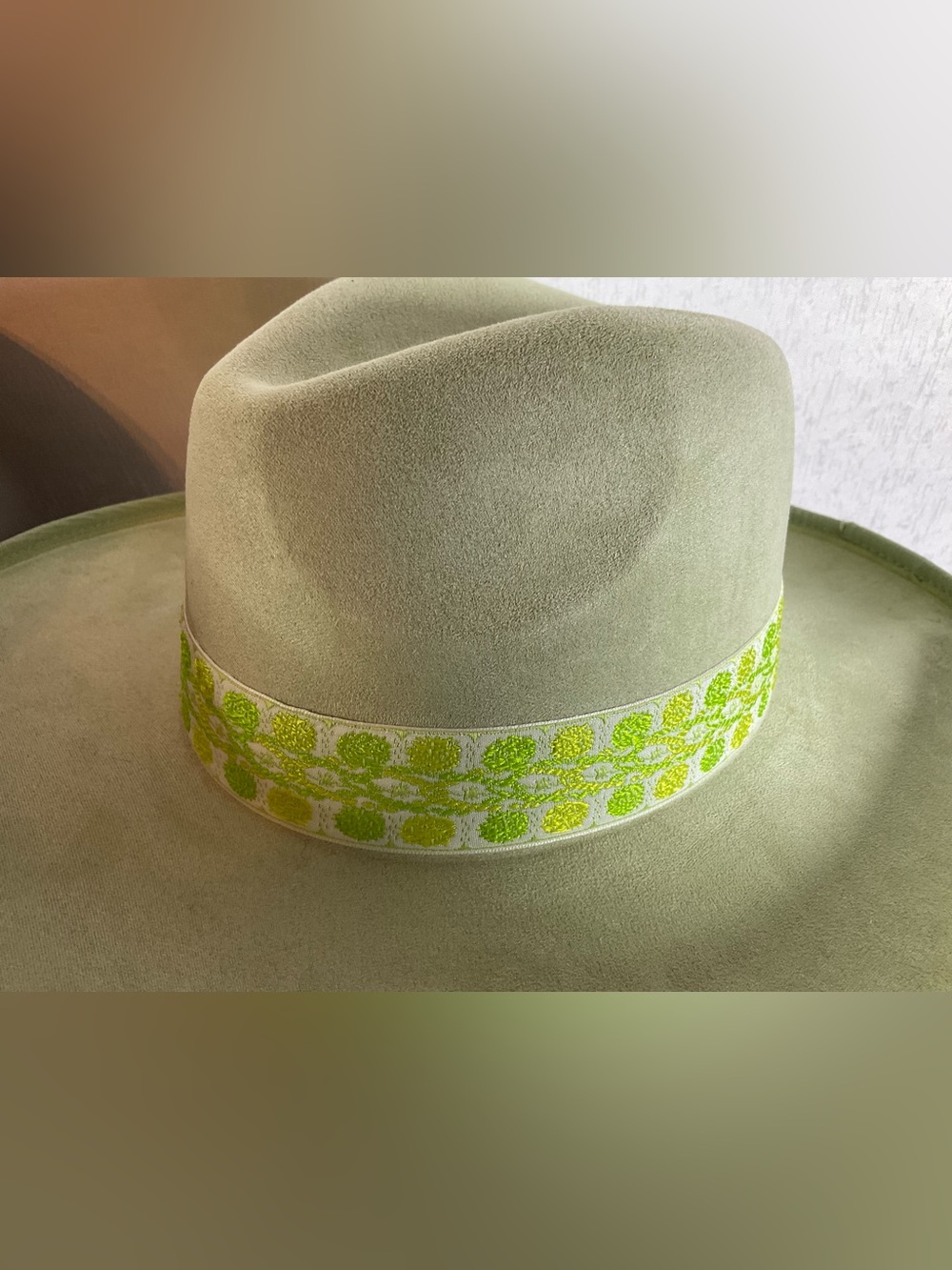 Women’s Light Green Wool Fedora with Lime Embroidered Band